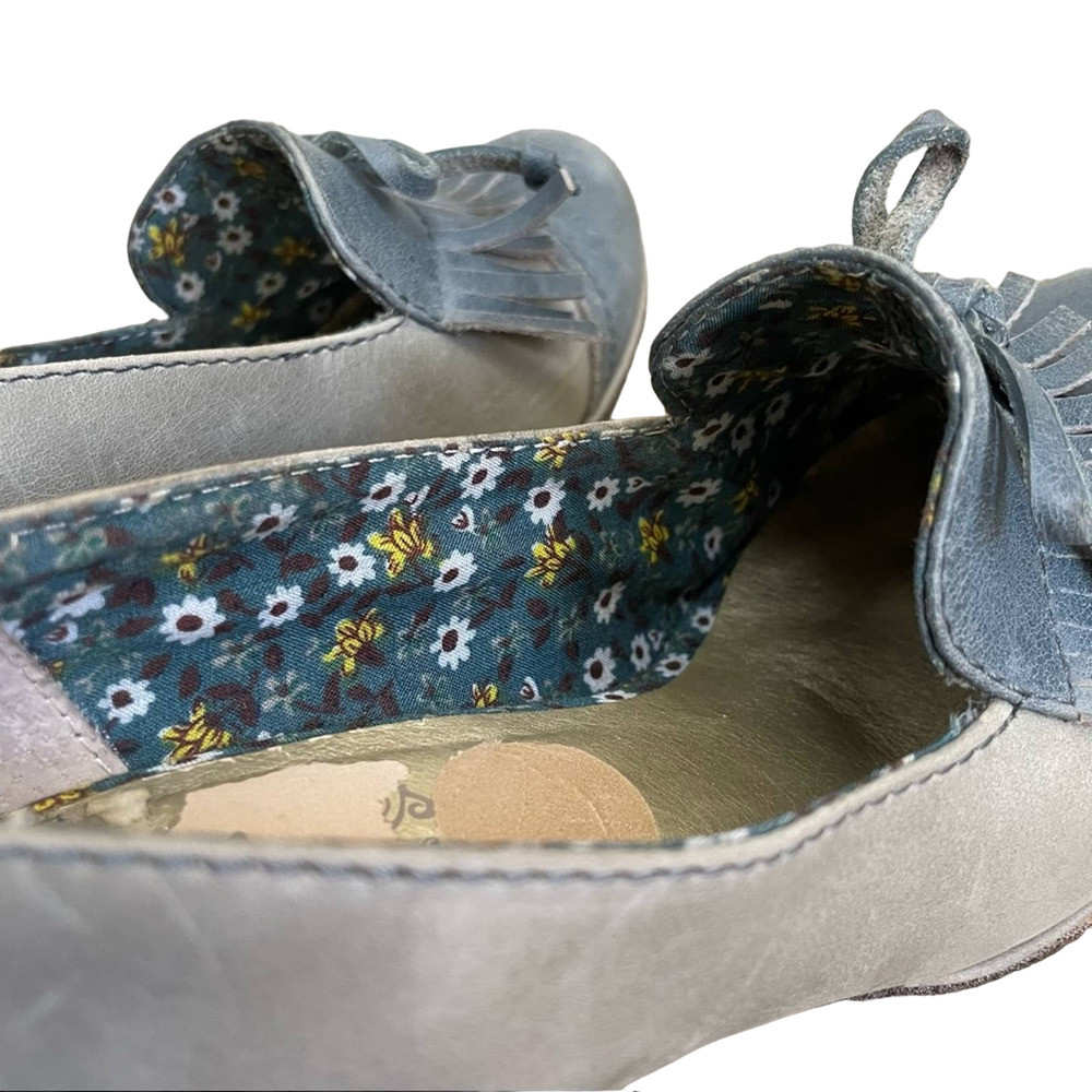 Seychelles Low Heel Closed Toe Tassels With Bow Floral Detail Women Shoe Size - Picture 9 of 9